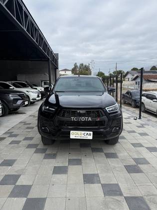TOYOTA HILUX 2.8 D-4D TURBO DIESEL CD GR-S 4X4 AUTOMÁTICO