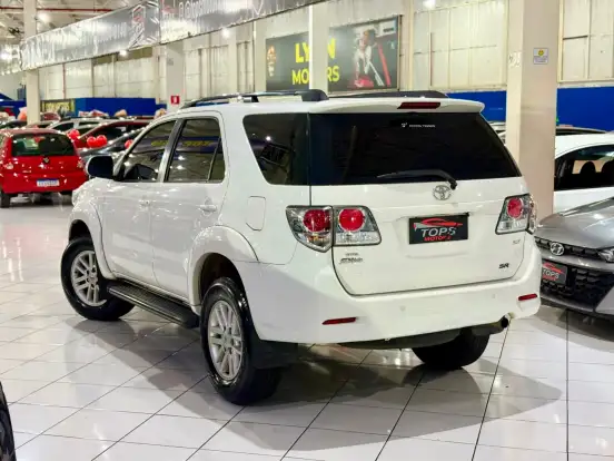 TOYOTA-HILUX SW4-2012