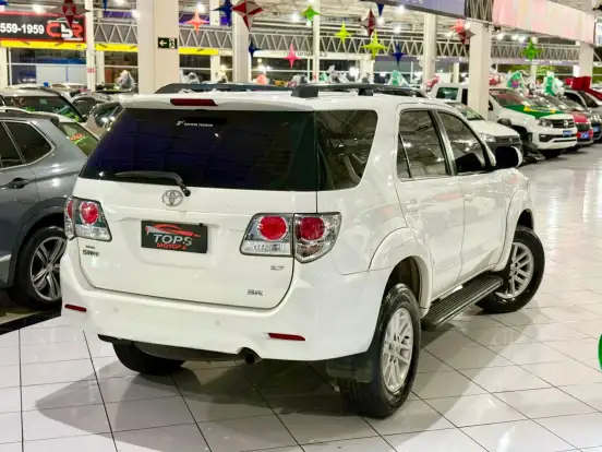 TOYOTA-HILUX SW4-2012