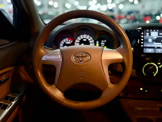 TOYOTA-HILUX SW4-2012