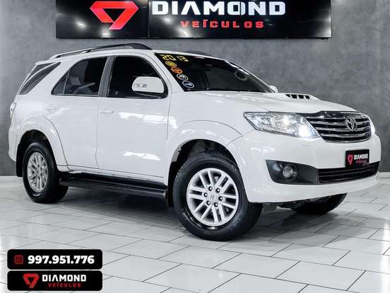TOYOTA-HILUX SW4-3.0 SR 4X4 16V TURBO INTERCOOLER DIESEL 4P AUTOMÁTICO TOYOTA-HILUX SW4-2012