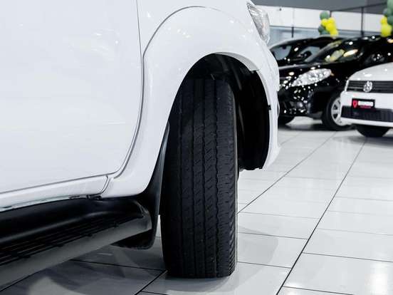 TOYOTA-HILUX SW4-2012
