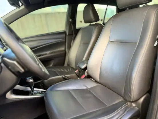 TOYOTA-YARIS-2019