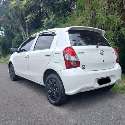 TOYOTA-ETIOS-1.3 X 16V FLEX 4P AUTOMÁTICO TOYOTA-ETIOS-2018