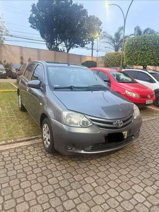 TOYOTA-ETIOS-2015