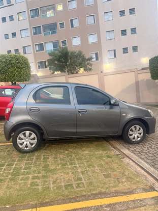 TOYOTA-ETIOS-2015