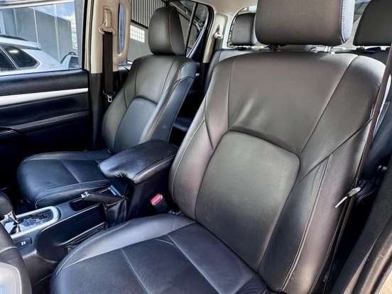 TOYOTA-HILUX-2.8 SRX 4X4 CD 16V DIESEL 4P AUTOMÁTICO TOYOTA-HILUX-2018