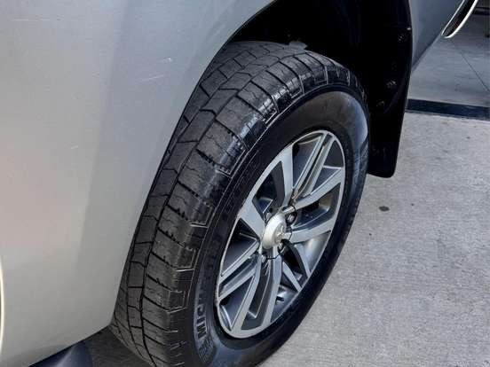 TOYOTA-HILUX-2018