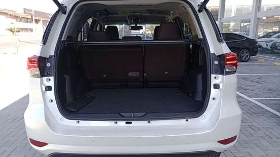 TOYOTA-HILUX SW4-2020