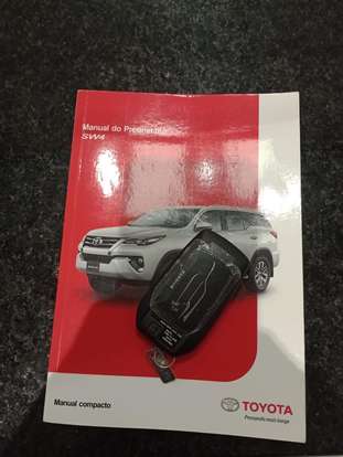 TOYOTA-HILUX SW4-2020
