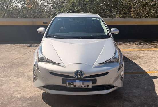 TOYOTA-PRIUS-2018