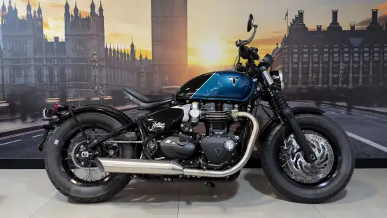TRIUMPH-BONNEVILLE BOBBER 1200-2026
