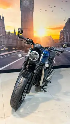 TRIUMPH-BONNEVILLE BOBBER 1200 TRIUMPH-BONNEVILLE BOBBER 1200-2026