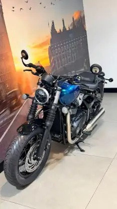 TRIUMPH-BONNEVILLE BOBBER 1200 TRIUMPH-BONNEVILLE BOBBER 1200-2026