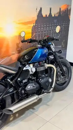 TRIUMPH-BONNEVILLE BOBBER 1200 TRIUMPH-BONNEVILLE BOBBER 1200-2026