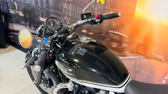 TRIUMPH-BONNEVILLE SPEEDMASTER-2026