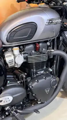 TRIUMPH-BONNEVILLE T120 BLACK 1200-2026