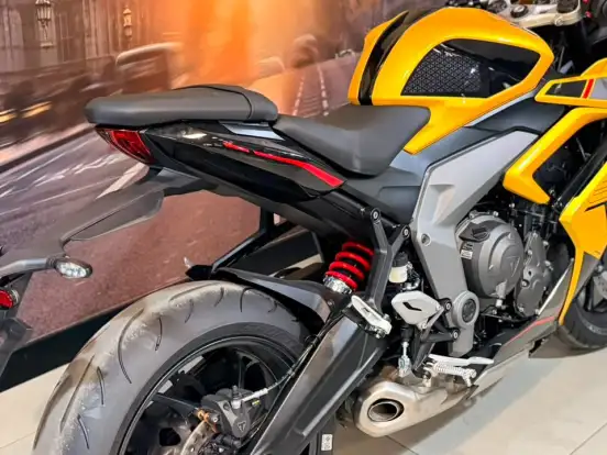 TRIUMPH-DAYTONA 660 TRIUMPH-DAYTONA 660-2026