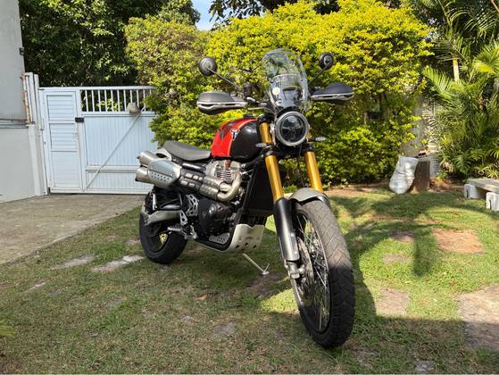 TRIUMPH BONNEVILLE SCRAMBLER 1200 XE 