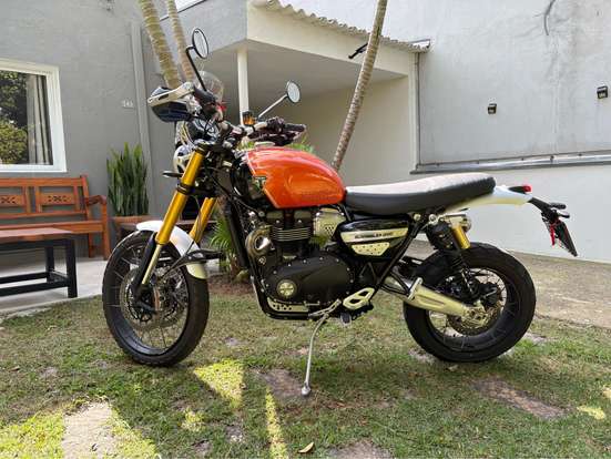 TRIUMPH-BONNEVILLE SCRAMBLER 1200 XE-2025
