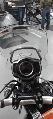 TRIUMPH-BONNEVILLE SCRAMBLER 1200 XE-2025