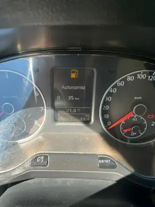 VOLKSWAGEN-FOX-2013