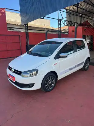 VOLKSWAGEN-FOX-2013