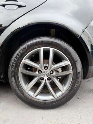 VOLKSWAGEN-GOLF-2013