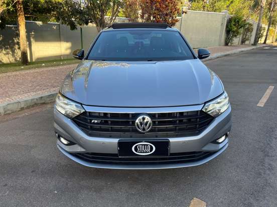 VOLKSWAGEN-JETTA-2020