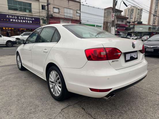 VOLKSWAGEN-JETTA-2.0 TSI HIGHLINE 200CV GASOLINA 4P TIPTRONIC VOLKSWAGEN-JETTA-2011