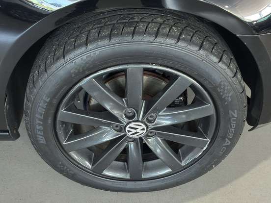 VOLKSWAGEN-JETTA-2.5 I VARIANT 20V 170CV GASOLINA 4P TIPTRONIC VOLKSWAGEN-JETTA-2010
