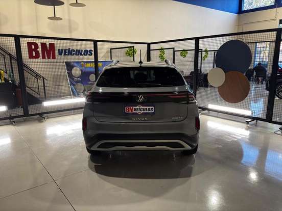 VOLKSWAGEN-NIVUS-1.0 200 TSI TOTAL FLEX HIGHLINE AUTOMÁTICO VOLKSWAGEN-NIVUS-2025