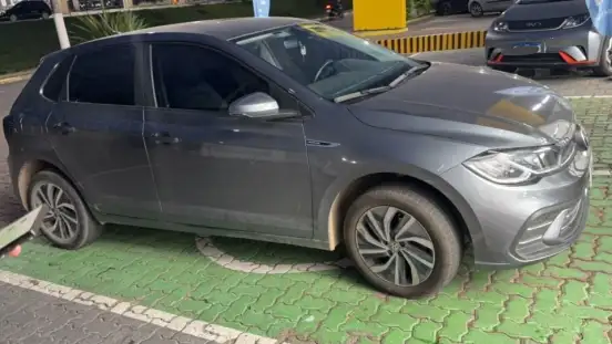 VOLKSWAGEN-POLO-2023