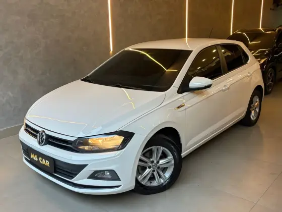 VOLKSWAGEN POLO 1.0 200 TSI COMFORTLINE AUTOMÁTICO VOLKSWAGEN POLO 1.0 200 TSI COMFORTLINE AUTOMÁTICO