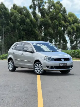 VOLKSWAGEN POLO 1.6 MI 8V FLEX 4P MANUAL VOLKSWAGEN POLO 1.6 MI 8V FLEX 4P MANUAL