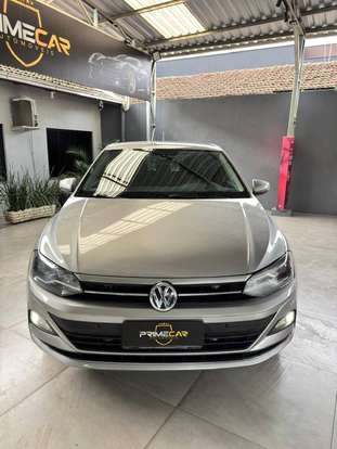 VOLKSWAGEN-POLO-2019