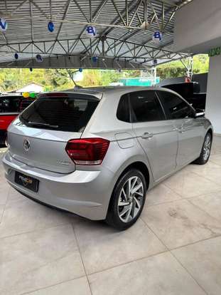 VOLKSWAGEN-POLO-2019