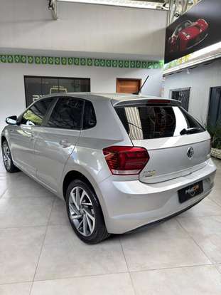 VOLKSWAGEN-POLO-2019