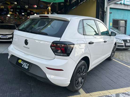 VOLKSWAGEN-POLO-2025