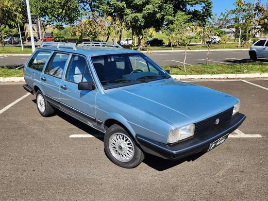 VOLKSWAGEN-SANTANA-1986