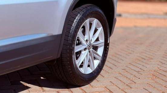 VOLKSWAGEN-TIGUAN-2013