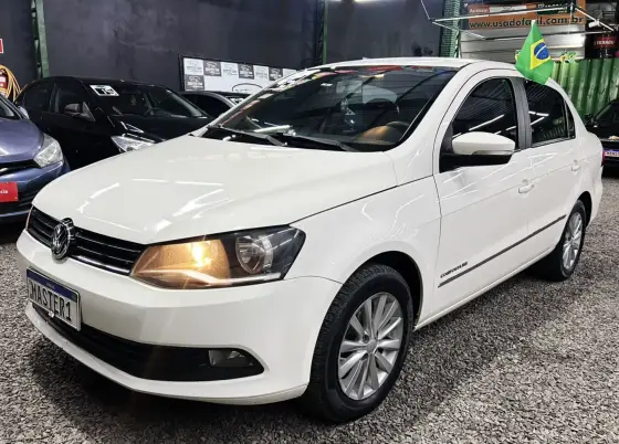 VOLKSWAGEN VOYAGE 1.6 MI COMFORTLINE 8V FLEX 4P MANUAL VOLKSWAGEN VOYAGE 1.6 MI COMFORTLINE 8V FLEX 4P MANUAL