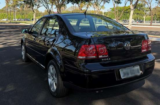 VOLKSWAGEN-BORA-2008