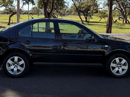 VOLKSWAGEN-BORA-2.0 MI 8V GASOLINA 4P MANUAL VOLKSWAGEN-BORA-2008