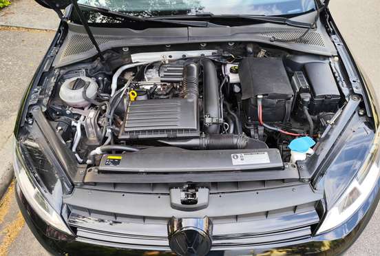 VOLKSWAGEN-GOLF-1.4 TSI HIGHLINE 16V GASOLINA 4P AUTOMÁTICO VOLKSWAGEN-GOLF-2013