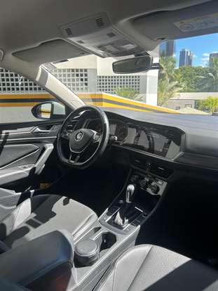 VOLKSWAGEN-JETTA-2018