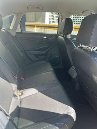 VOLKSWAGEN-JETTA-2018
