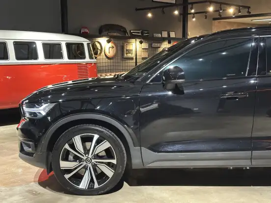VOLVO-XC40-1.5 T5 RECHARGE R-DESIGN GEARTRONIC VOLVO-XC40-2021