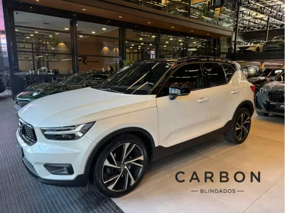 VOLVO XC40 2.0 T5 GASOLINA R-DESIGN AWD GEARTRONIC VOLVO XC40 2.0 T5 GASOLINA R-DESIGN AWD GEARTRONIC