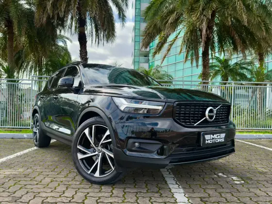 VOLVO XC40 2.0 T5 GASOLINA R-DESIGN AWD GEARTRONIC VOLVO XC40 2.0 T5 GASOLINA R-DESIGN AWD GEARTRONIC
